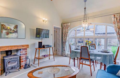Pencombe House | 2 Bed in Pencombe 27478