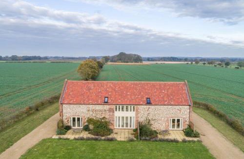 Fakenham House | 2 Bed in Pensthorpe KT002