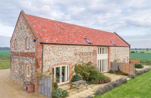 Fakenham House | 2 Bed in Pensthorpe KT002