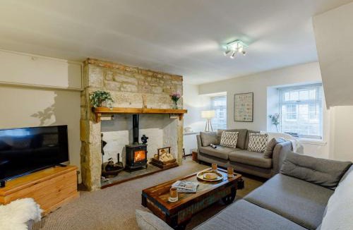 Powburn House | 2 Bed in Powburn 90310