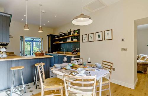 Richmond House | 2 Bed in Richmond oc-83085