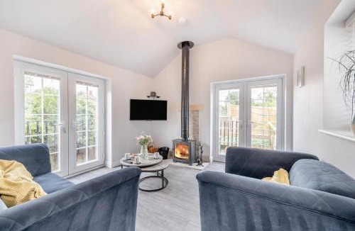 Weston House | 2 Bed in Rugby oc-w32580