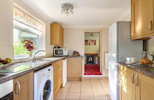 East Dereham House | 2 Bed in Scarning SHRN8
