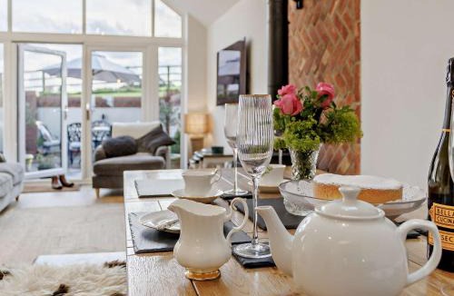 Weston-under-Redcastle House | 2 Bed in Shrewsbury 93667