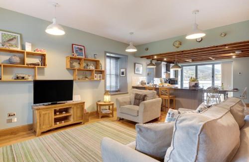 Inverness House | 2 Bed in South Kessock CA324