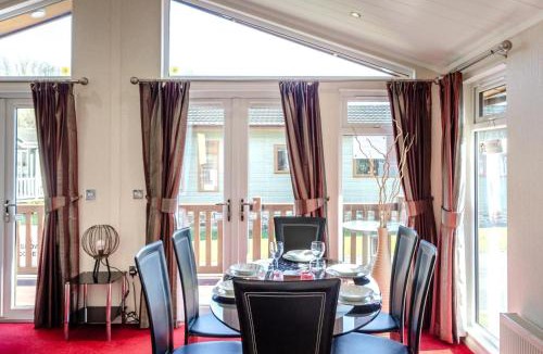 Narberth House | 2 Bed in Stepaside oc-pw9184