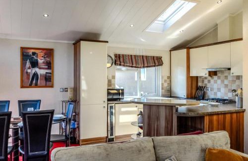 Narberth House | 2 Bed in Stepaside oc-pw9184