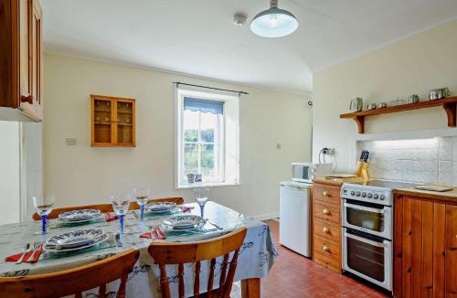 Salen House | 2 bed in Strontian CA046