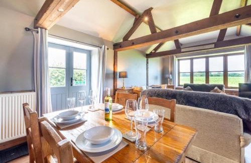 Irstead House | 2 Bed in Swanton Abbott oc-1173