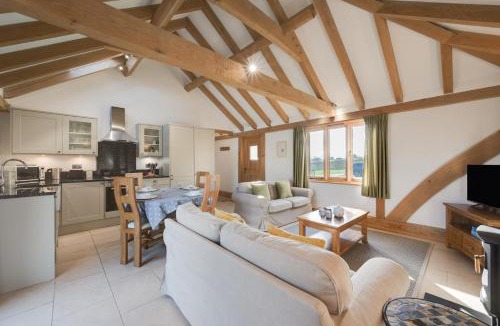 Stone in Oxney House | 2 Bed in Tenterden oc-tn607