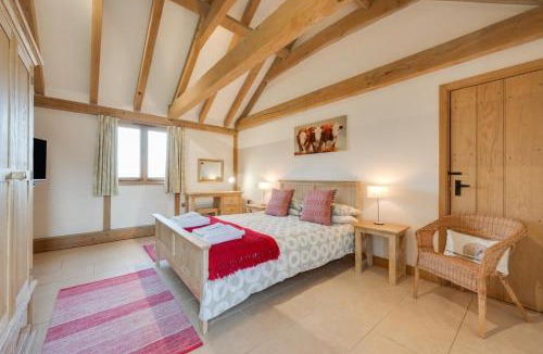Stone in Oxney House | 2 Bed in Tenterden oc-tn607