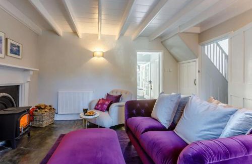 Launceston House | 2 Bed in Tregeare 84660