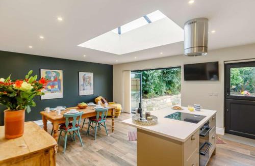 Penryn House | 2 Bed in Treverva 89983