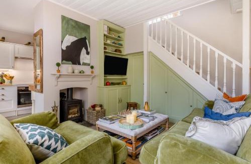 Tunstead House | 2 Bed in Tunstead oc-o32203