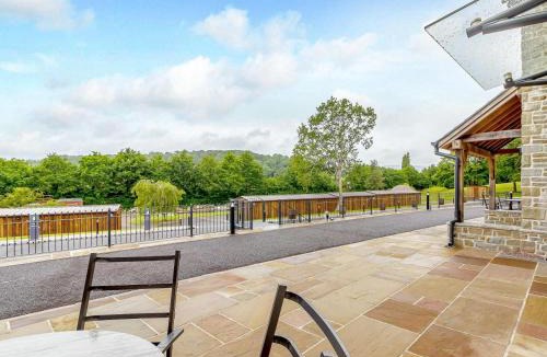 Kemeys Commander Apartment | 2 Bed in Usk- oc-87949