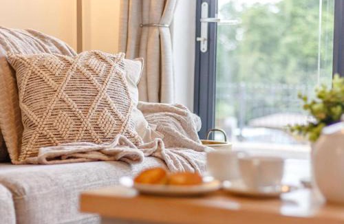 Kemeys Commander Apartment | 2 Bed in Usk- oc-87949