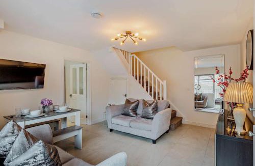 Warwick Town Centre House | 2 Bed in Warwick 93085