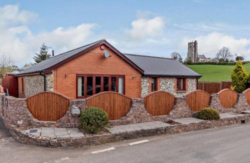 West Buckland House | 2 Bed in West Buckland 00467