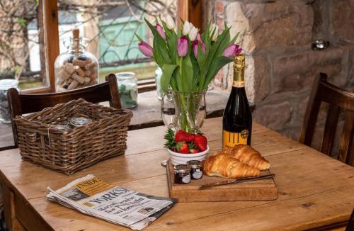 Robin Hood's Bay House | 2 Bed in Whitby oc-r038