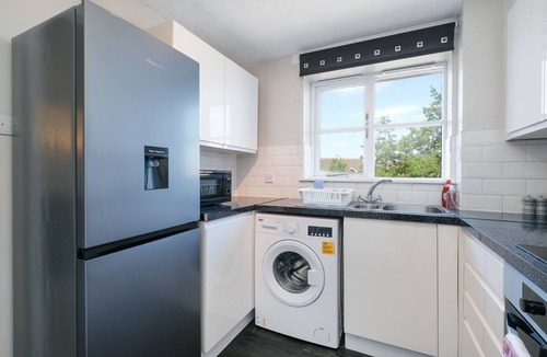 Enfield Lock Apartment | 2 bed Luxury Apartment