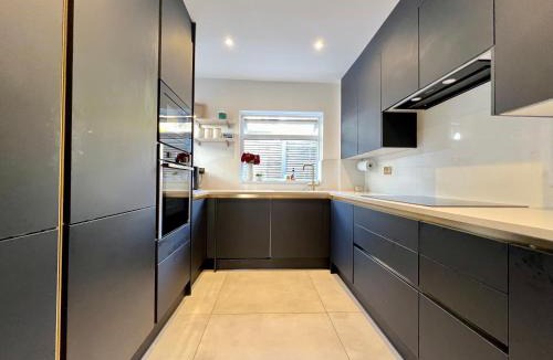 Coulsdon West House | 2 Bed Modern Luxury House