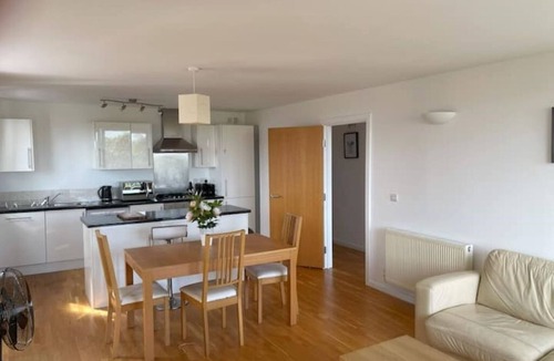 Shacklewell Apartment | 2-Bed Penthouse in Hackney