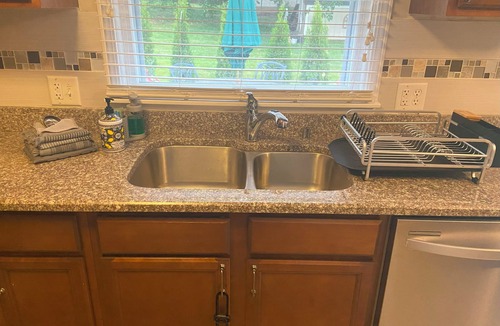 St. Charles House | 2 Bed plus remote work office. Walk to river trail.