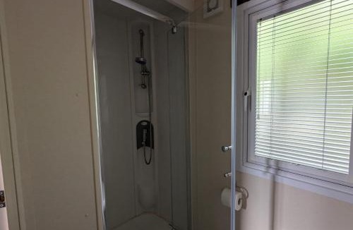 Ringwood House | 2-Bed Ringwood Cabin - incl Park Pass SelfCheckin