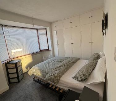 Queensbury Apartment | 2 bed room edgware