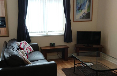 Wallasey Apartment | 2 BED SELF CATERING APARTMENT