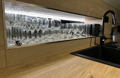 Falkirk Apartment | 2-bed - Sleeps 6 - Pet Friendly With Free Parking