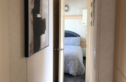 Monreith Cabin | 2 Bed-sleeps4-beachfront-free Parking