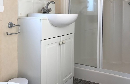 Monreith Cabin | 2 Bed-sleeps4-beachfront-free Parking