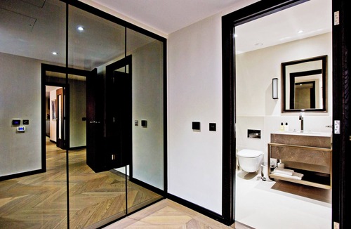 Soho Apartment | 2-bed Superior 103