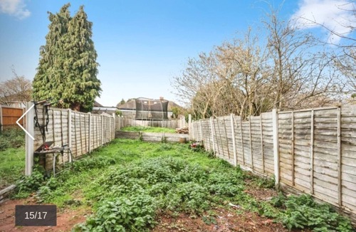 Stonnall House | 2 Bed Terrace House with modern touch