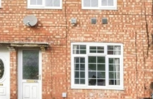 Stonnall House | 2 Bed Terrace House with modern touch