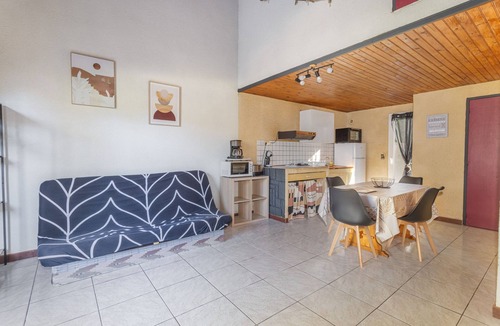 Roquefort-des-Corbieres Cottage | 2-Bedroom Gite, Air Conditioning, Pool, Near Sigean