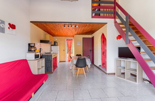 Roquefort-des-Corbieres House | 2-bedroom gite, air conditioning, pool, near Sigean