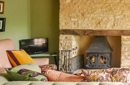 Shipton under Wychwood Cottage | 2 bedroom accommodation in Shipton-Under-Wychwood