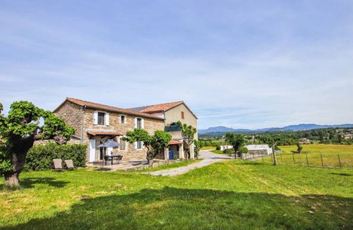 Laurac-en-Vivarais House | 2 bedroom accommodation in Laurac en Vivarais