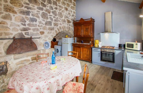Saint-Barthelemy-le-Meil House | 2 bedroom amazing home in Saint barthélémy-le-me