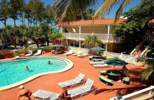 Bradenton Beach Hotel | 2 Bedroom, 2 Bathroom Bay Front South #154. Pet Friendly