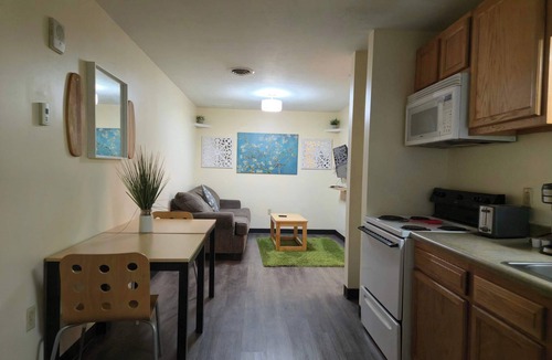 Downtown Pittsburgh Apartment | 2 Bedroom/2 Bath Downtown | Sleeps Six | Walkable
