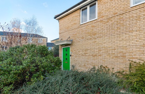 Cambridge Apartment | 2-bedroom, 2-bath flat nr Science Park, sleeps 3