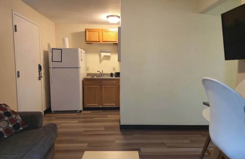 Downtown Pittsburgh Apartment | 2 Bedroom 2 Bath | Heart of Downtown PGH!
