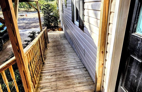 Hernando House | 2 Bedroom 2 Bath Quarry Lake Getaway