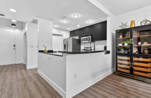 South Eola Apartment | 2 Bedroom 2 Bath Tree Line Suite @ The Jackson