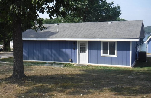 Climax Springs Cabin | 2 Bedroom - 2 Bath Lakefront