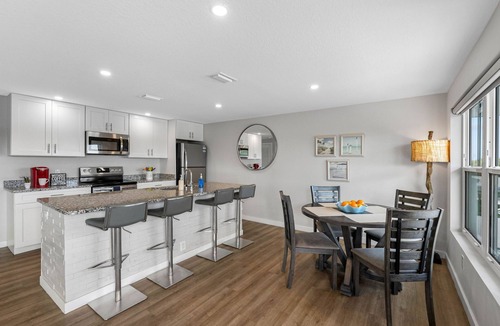 Nokomis Apartment | 2 Bedroom/2 Bath Villa (Second Level) - Unit 6