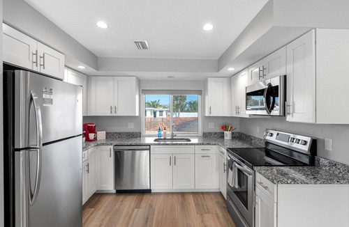 Nokomis Villa | 2 Bedroom/2 Bath Villa (Ground Level) - Unit 7